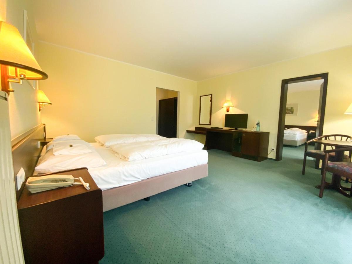 Heidehotel Lubast Εξωτερικό φωτογραφία