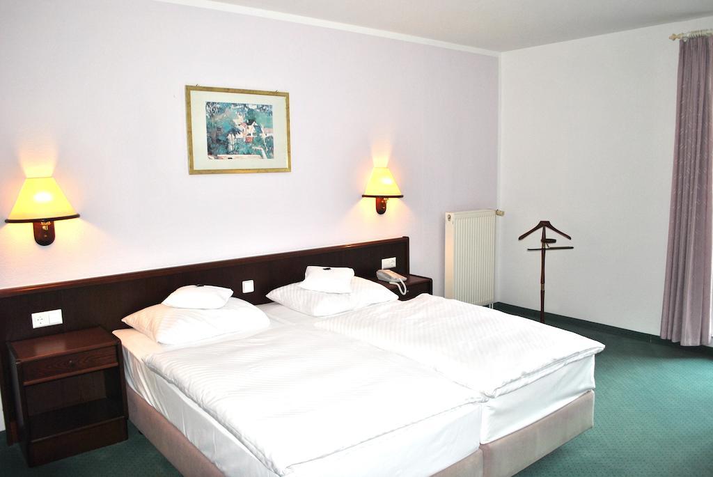 Heidehotel Lubast Δωμάτιο φωτογραφία