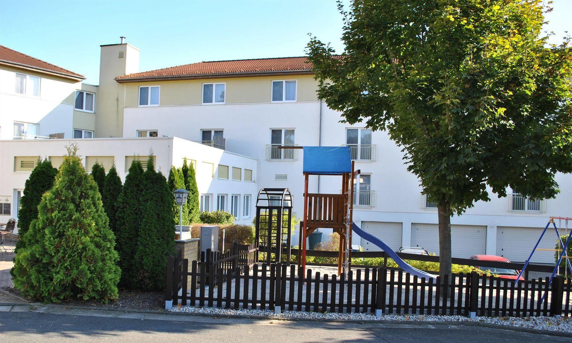 Heidehotel Lubast Εξωτερικό φωτογραφία